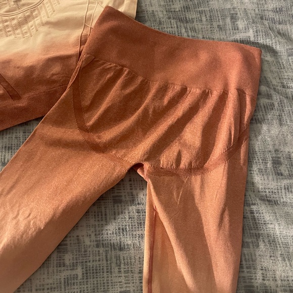 SHEIN: GYM SET - Picture 8 of 8